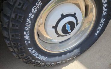 Chevrolet-custom-camper-truck-1970-blue-2