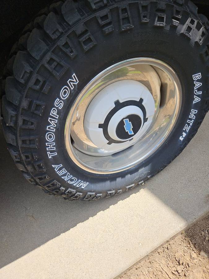 Chevrolet-custom-camper-truck-1970-blue-2