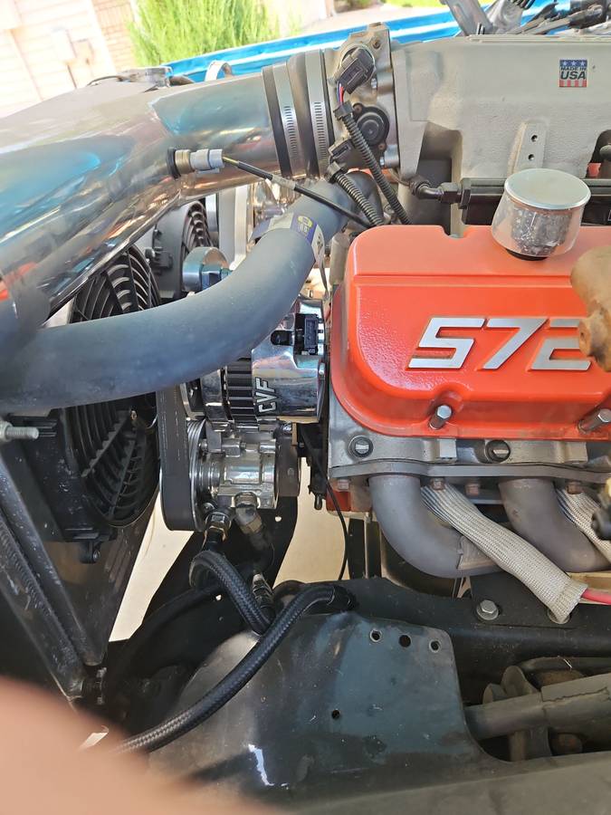 Chevrolet-custom-camper-truck-1970-blue-22