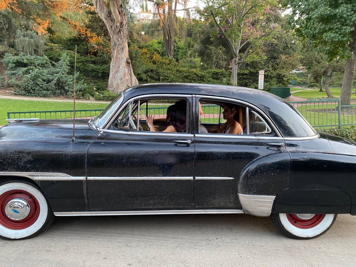 Chevrolet-deluxe-styleline-1951-black-3