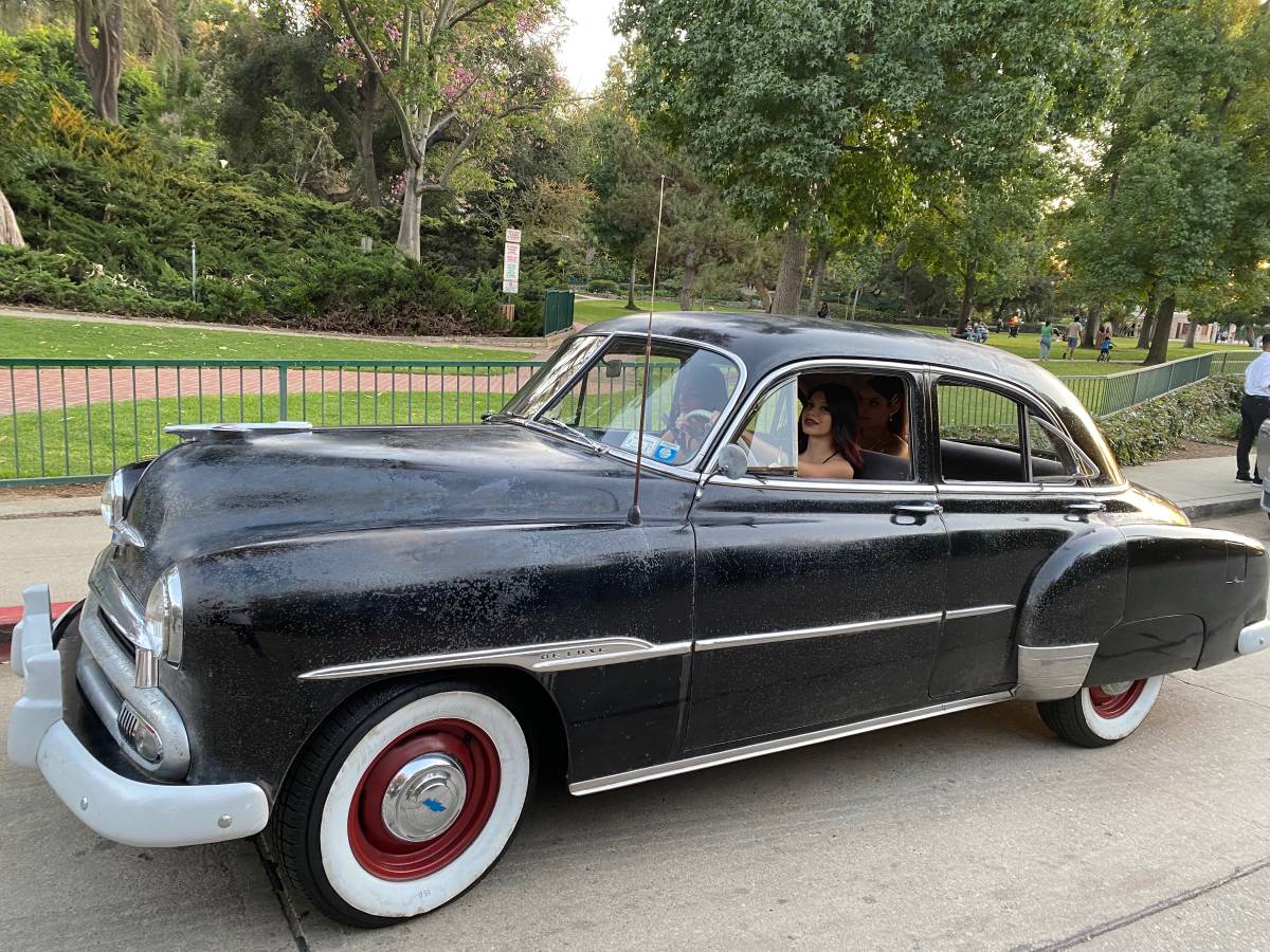 Chevrolet-deluxe-styleline-1951-black-6