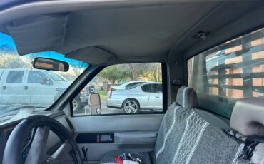 Chevrolet-dully-1994-white-3