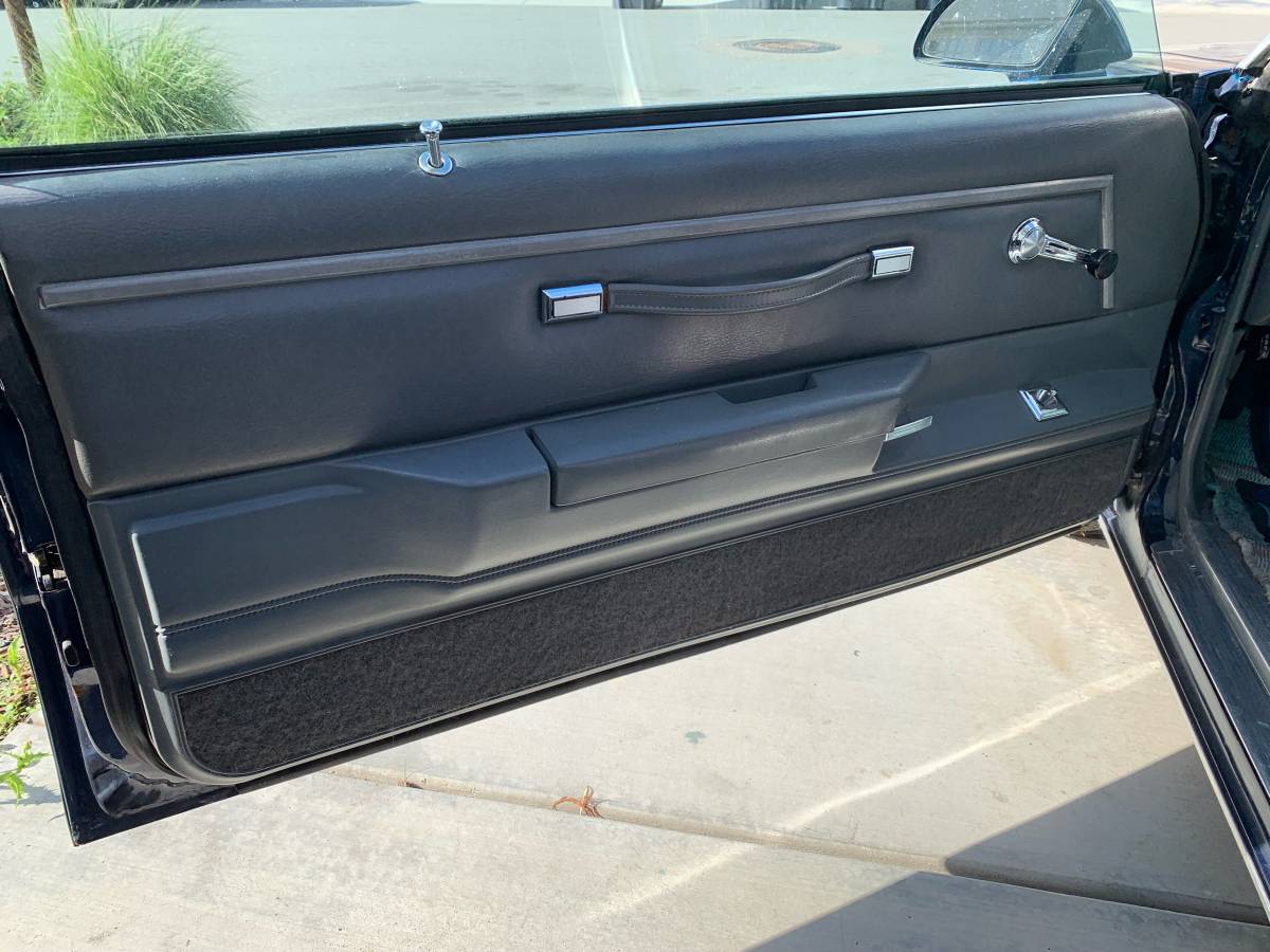 Chevrolet-el-camino-12-ton-nominal-1987-blue-15