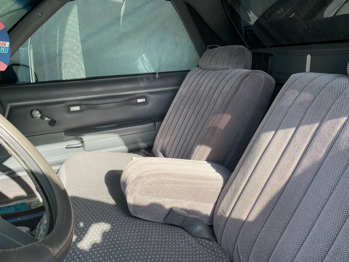 Chevrolet-el-camino-12-ton-nominal-1987-blue-5