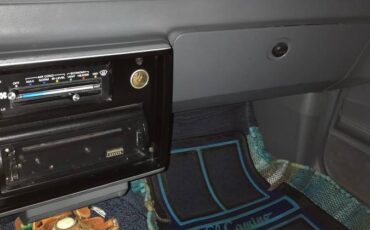 Chevrolet-el-camino-12-ton-nominal-1987-blue-7