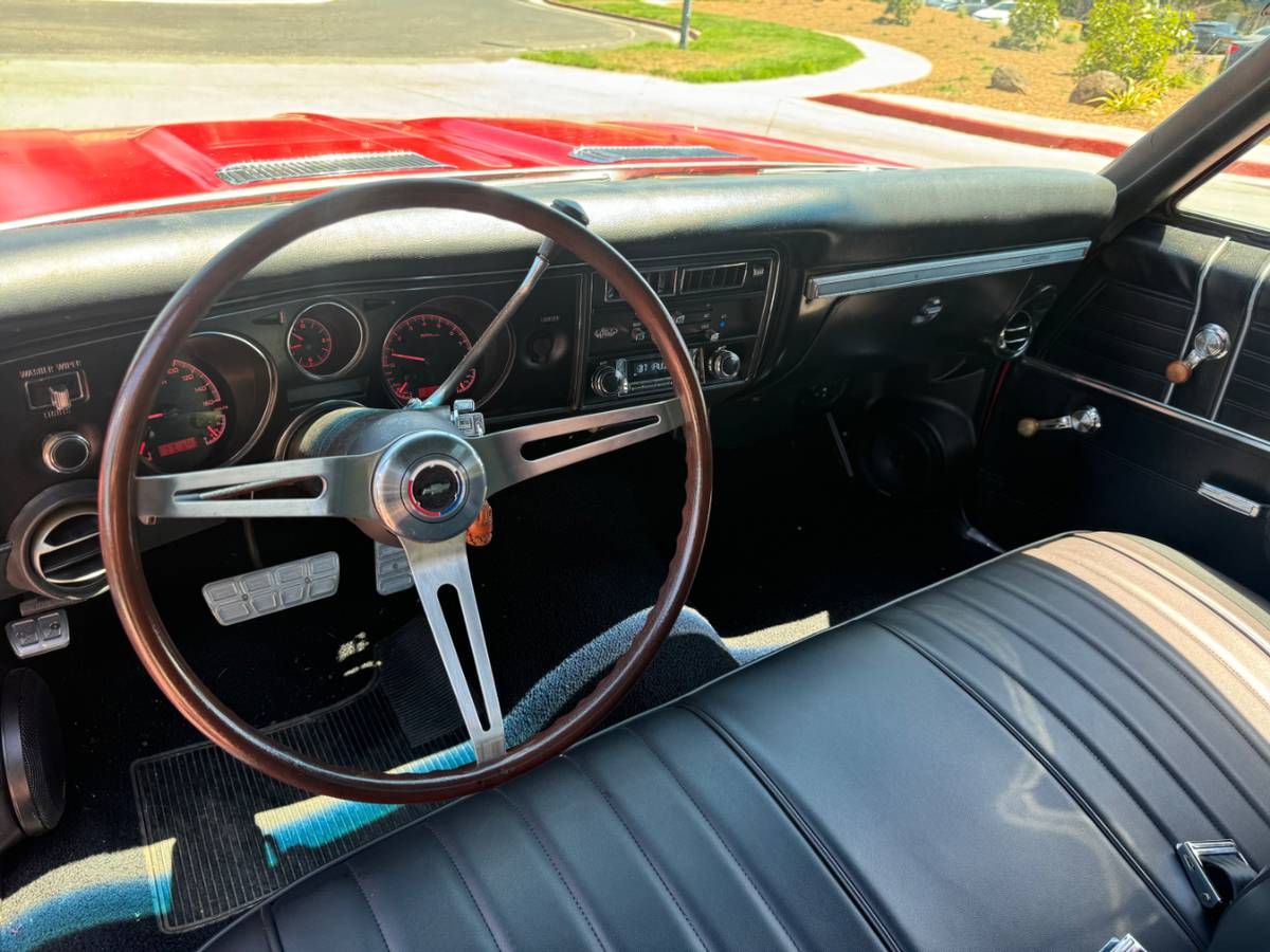Chevrolet-el-camino-1969-red-9