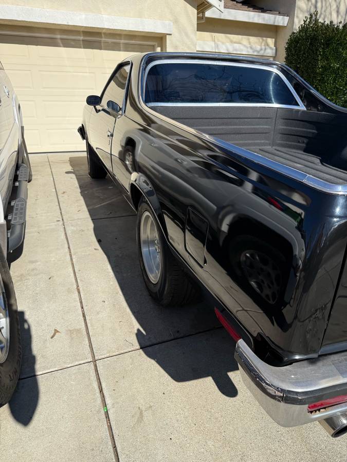 Chevrolet-el-camino-1982-black-10