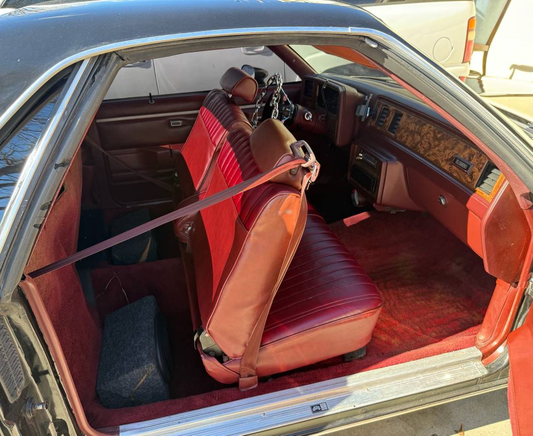 Chevrolet-el-camino-1982-black-16