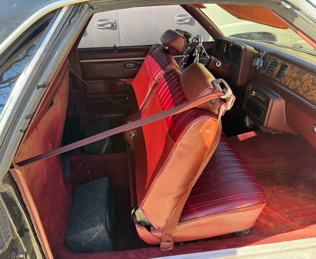 Chevrolet-el-camino-1982-black-17