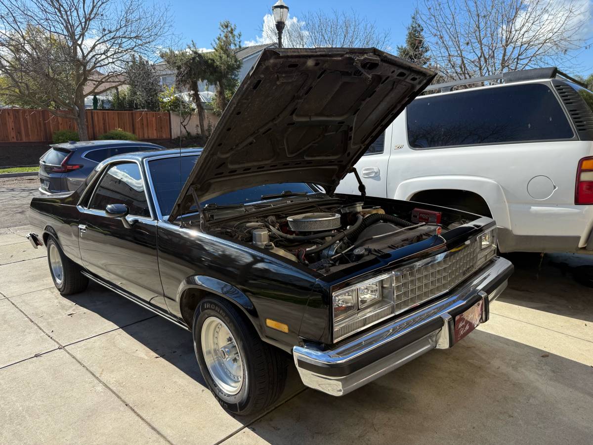 Chevrolet-el-camino-1982-black-20