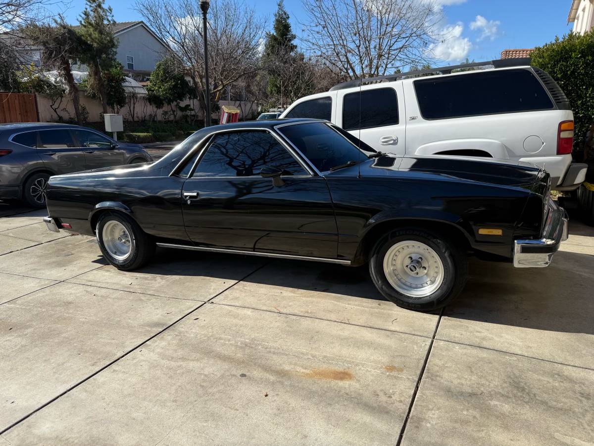 Chevrolet-el-camino-1982-black-3