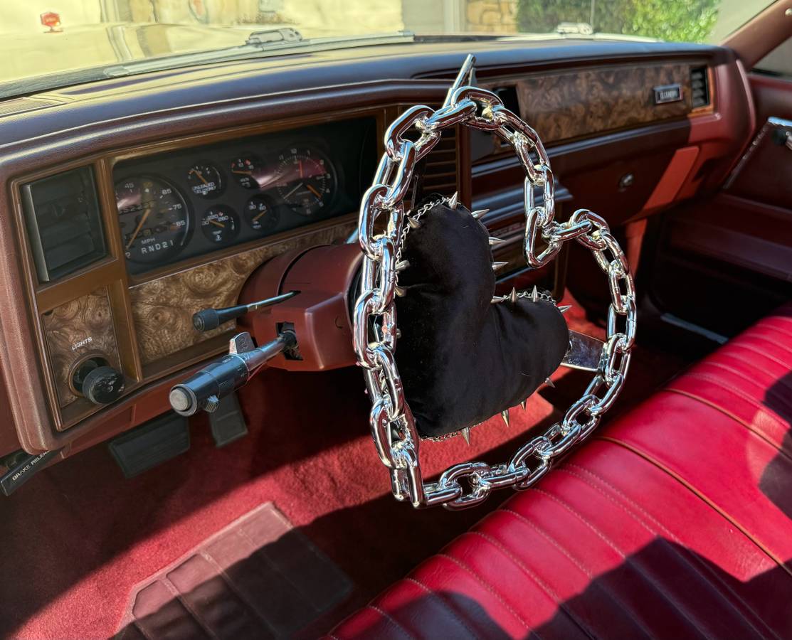 Chevrolet-el-camino-1982-black-9