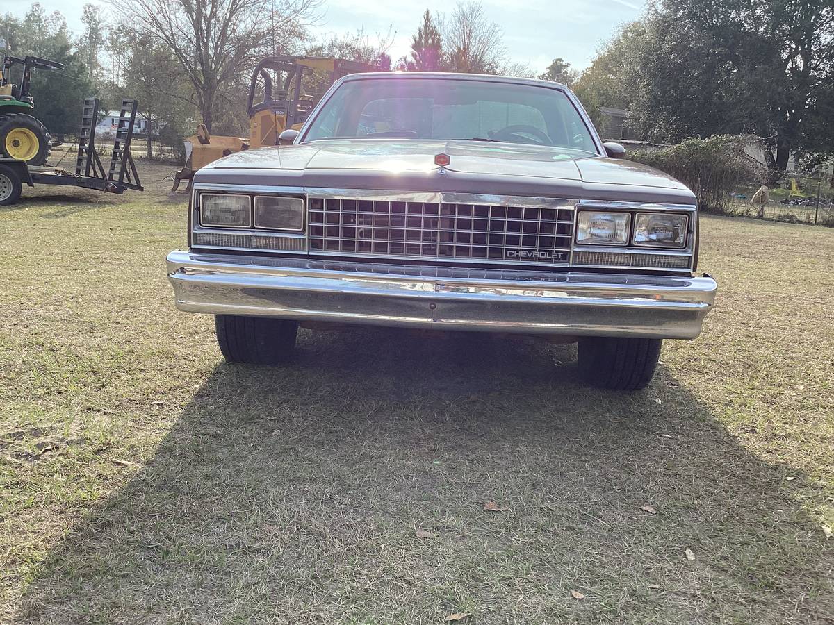 Chevrolet-el-camino-1984-brown-3
