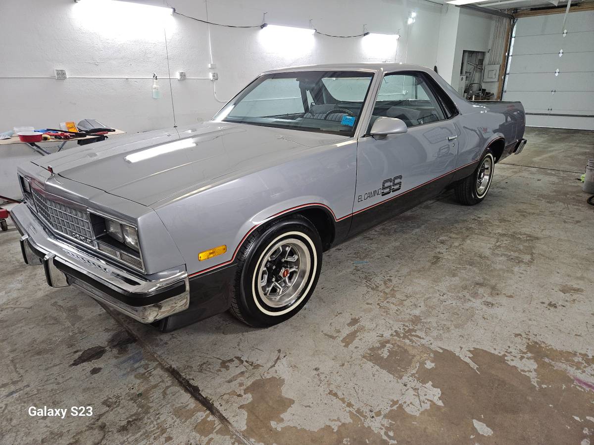 Chevrolet-el-camino-1986-silver-14