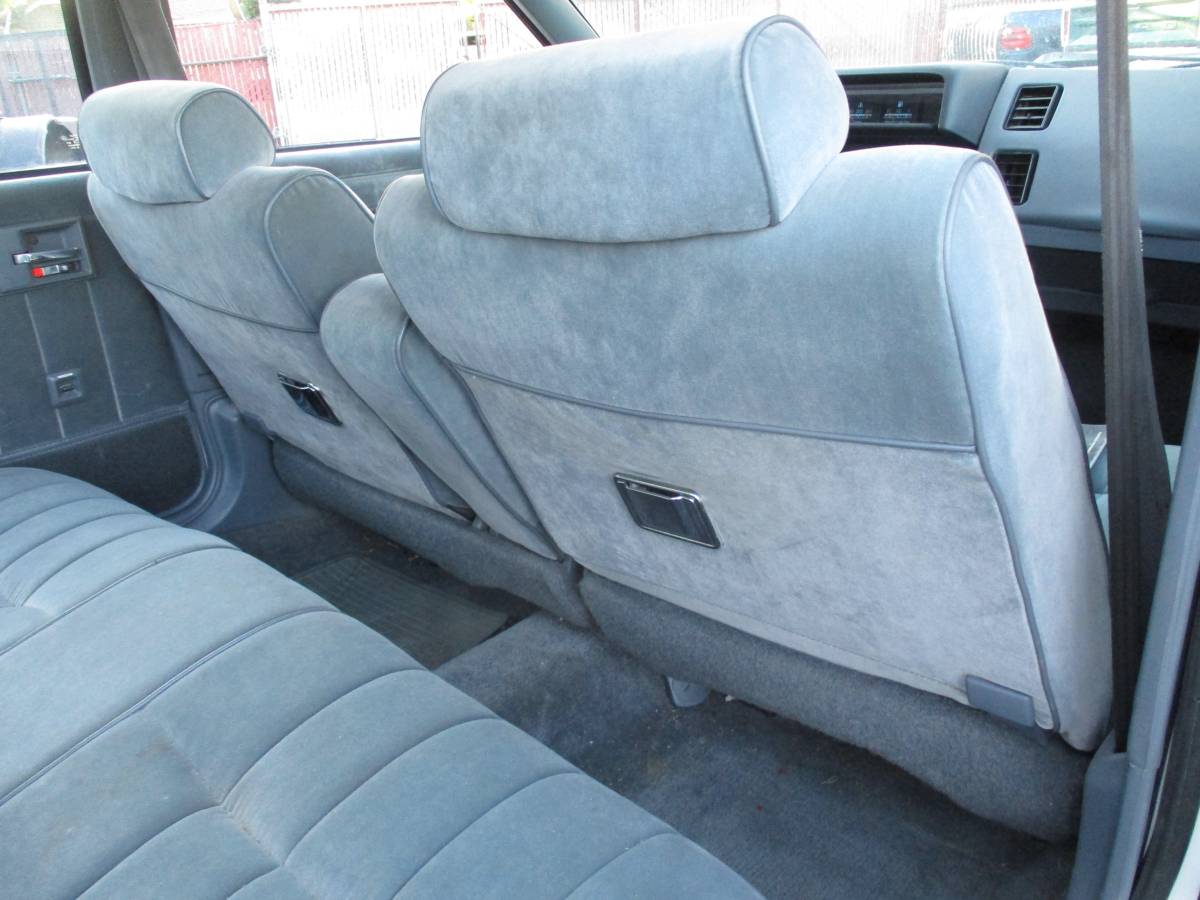 Chevrolet-euro-sport-1989-white-18