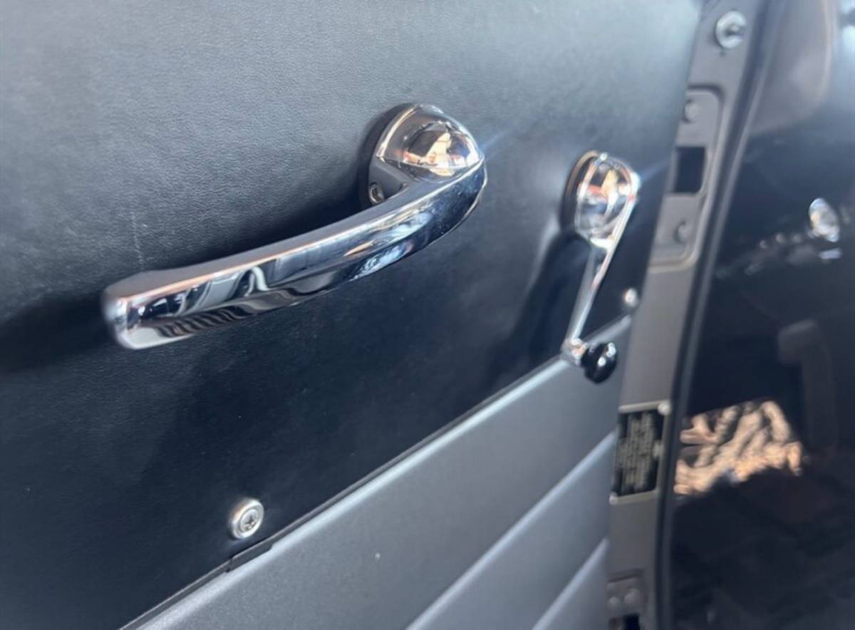 Chevrolet-fleetmaster-1951-black-18