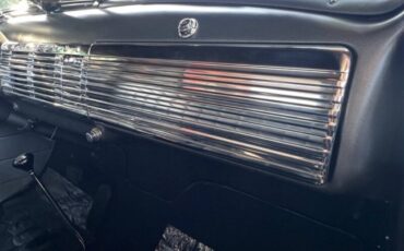 Chevrolet-fleetmaster-1951-black-5