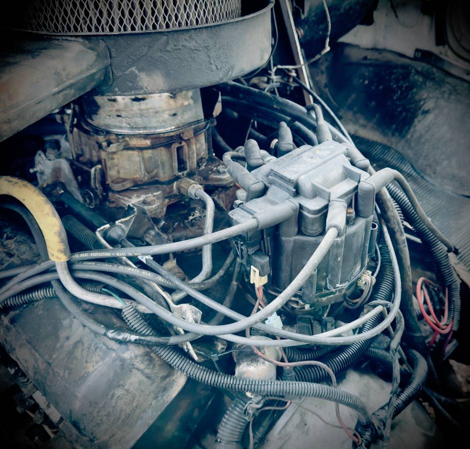 Chevrolet-g-series-12-ton-van-1985-white-2