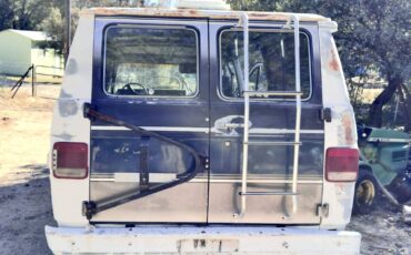 Chevrolet-g-series-12-ton-van-1985-white-3