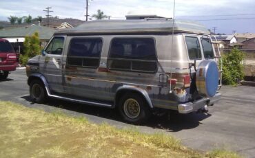 Chevrolet-g-series-34-ton-nominal-1986-blue