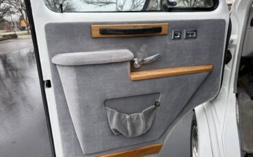 Chevrolet-g-series-34-ton-nominal-1992-white-6