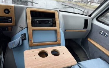 Chevrolet-g-series-34-ton-nominal-1992-white-8