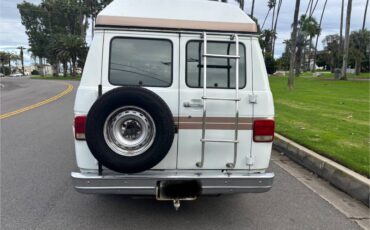 Chevrolet-g20-1989-white-1