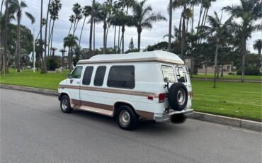 Chevrolet-g20-1990-white