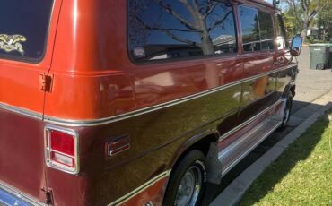 Chevrolet-g20-van-1977-3