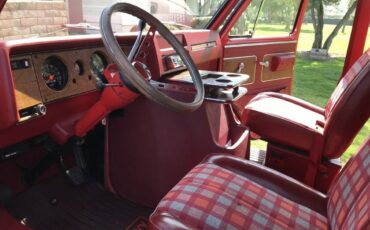 Chevrolet-g20-van-1977-5