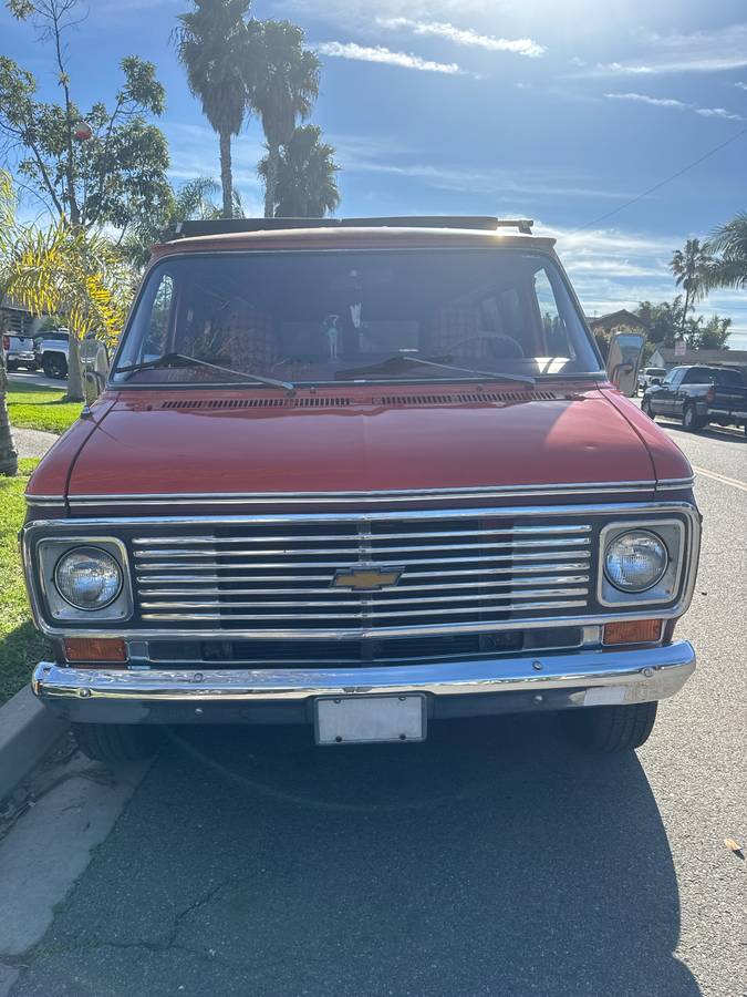 Chevrolet-g20-van-1977-9