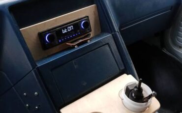 Chevrolet-g20-van-1990-white-11