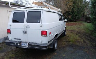 Chevrolet-g20-van-1990-white-16