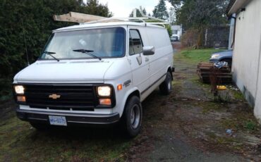 Chevrolet-g20-van-1990-white-3