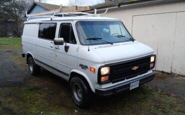 Chevrolet-g20-van-1990-white-4