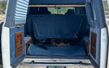 Chevrolet-g20-van-1993-white-7