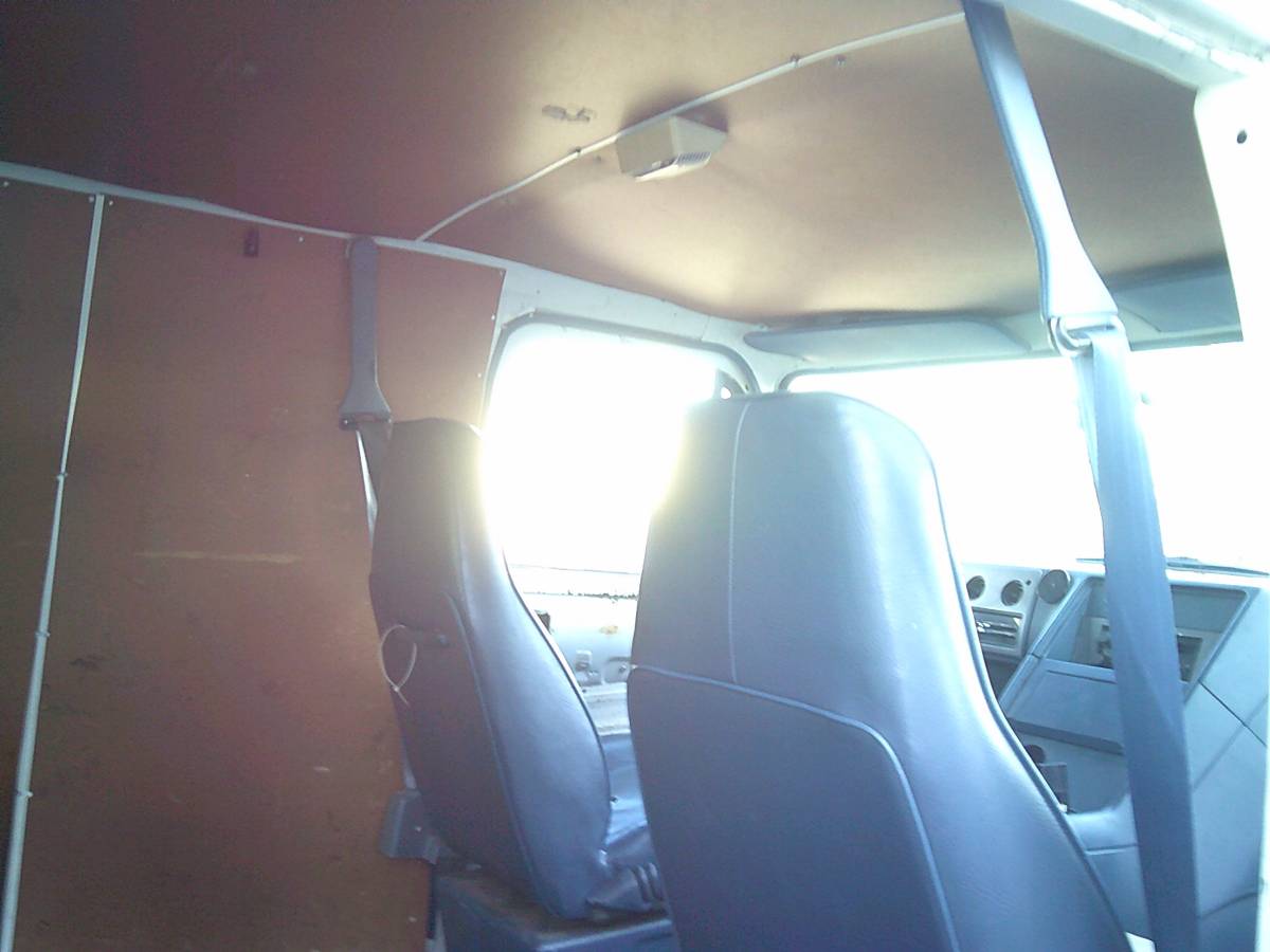 Chevrolet-g20-van-no-windows-v8-at-1-owner-1993-white-11