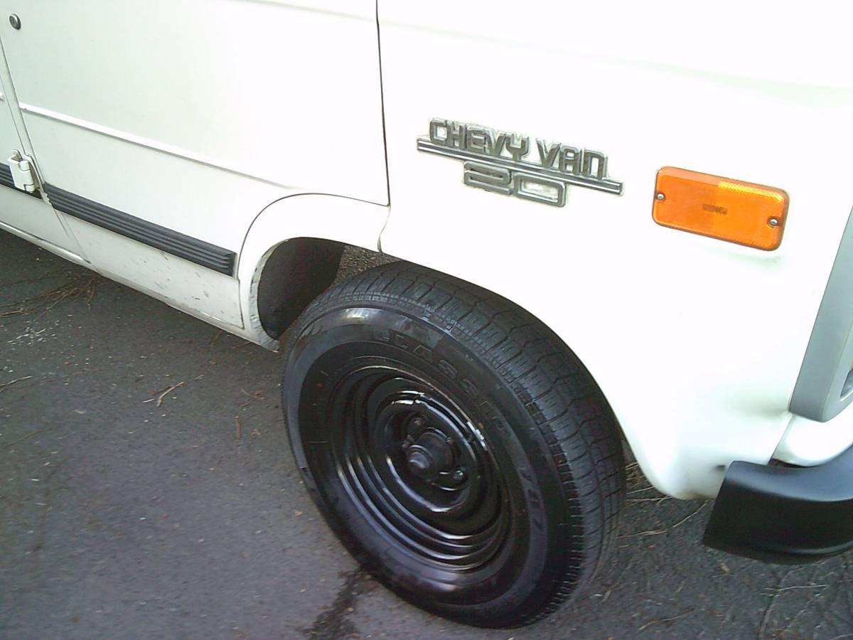 Chevrolet-g20-van-no-windows-v8-at-1-owner-1993-white-3