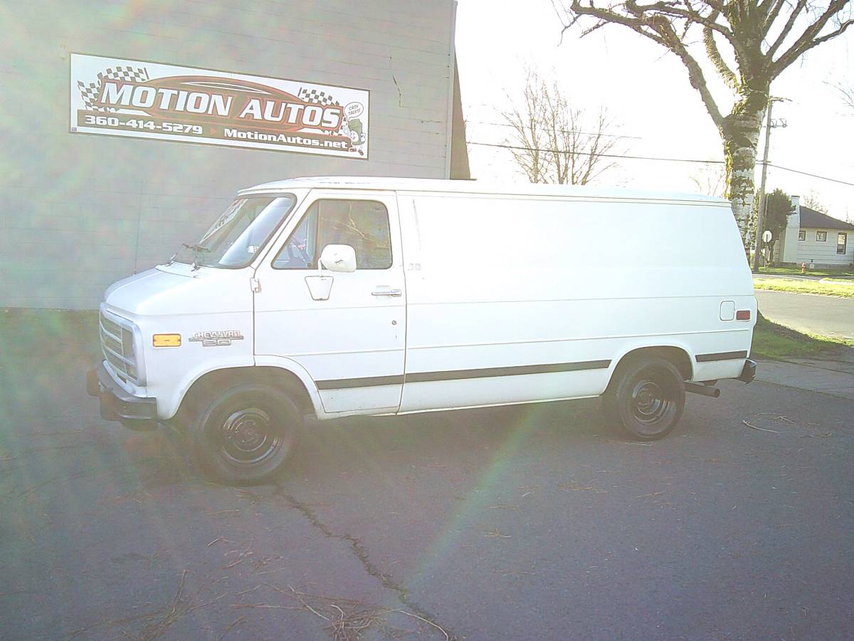Chevrolet-g20-van-no-windows-v8-at-1-owner-1993-white-4