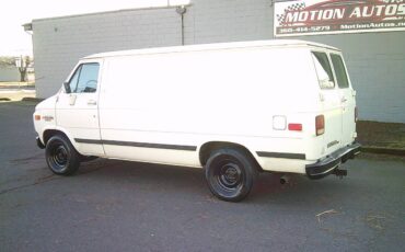 Chevrolet-g20-van-no-windows-v8-at-1-owner-1993-white-5