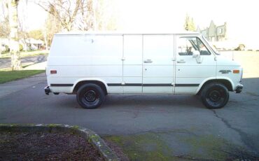 Chevrolet-g20-van-no-windows-v8-at-1-owner-1993-white-7