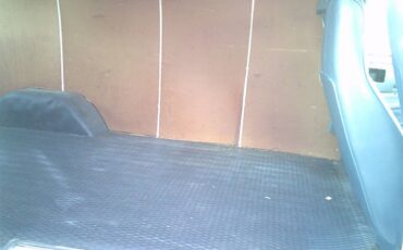 Chevrolet-g20-van-no-windows-v8-at-1-owner-1993-white-9