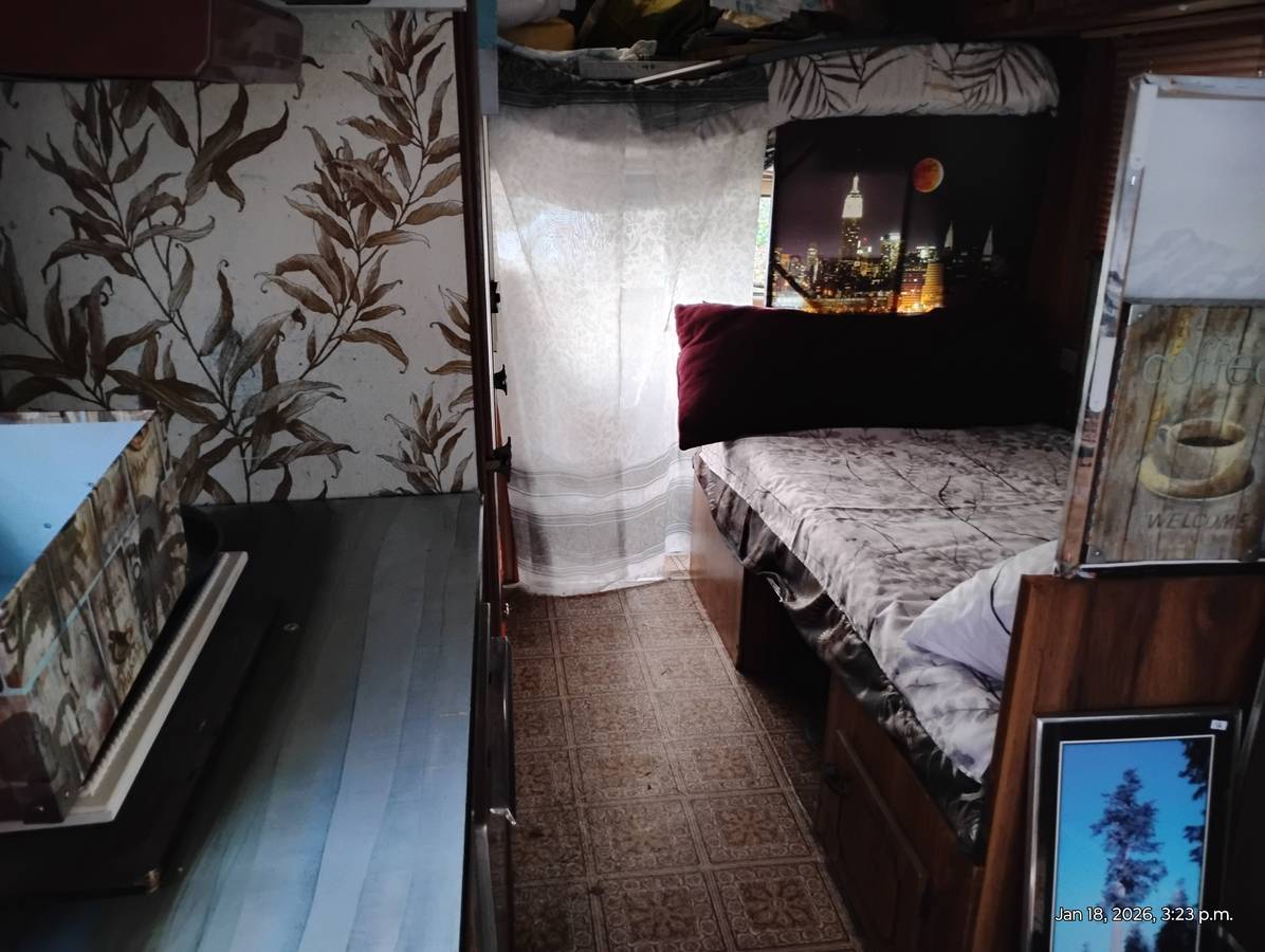 Chevrolet-g30-1980-white-3