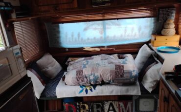 Chevrolet-g30-1980-white