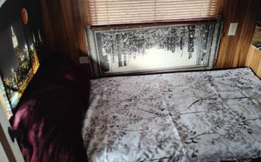 Chevrolet-g30-1980-white-4