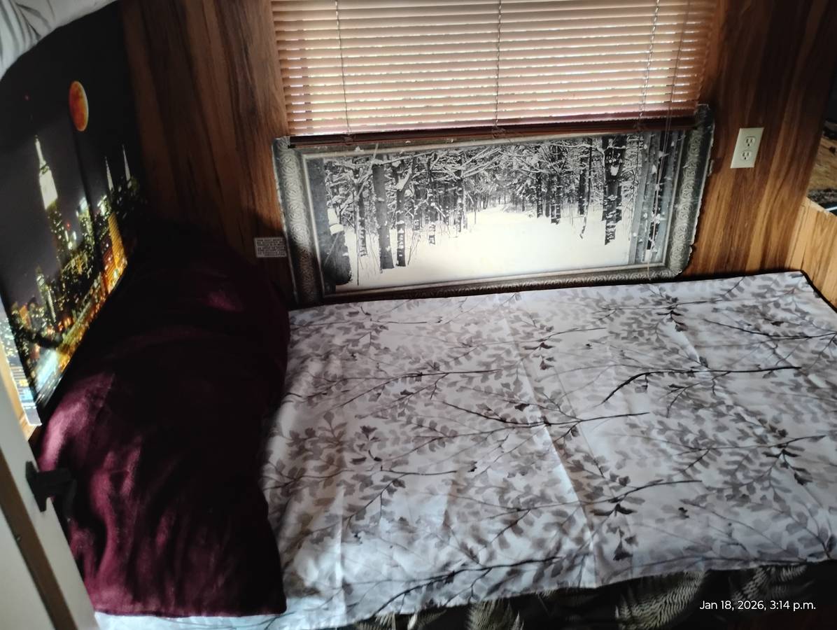 Chevrolet-g30-1980-white-4