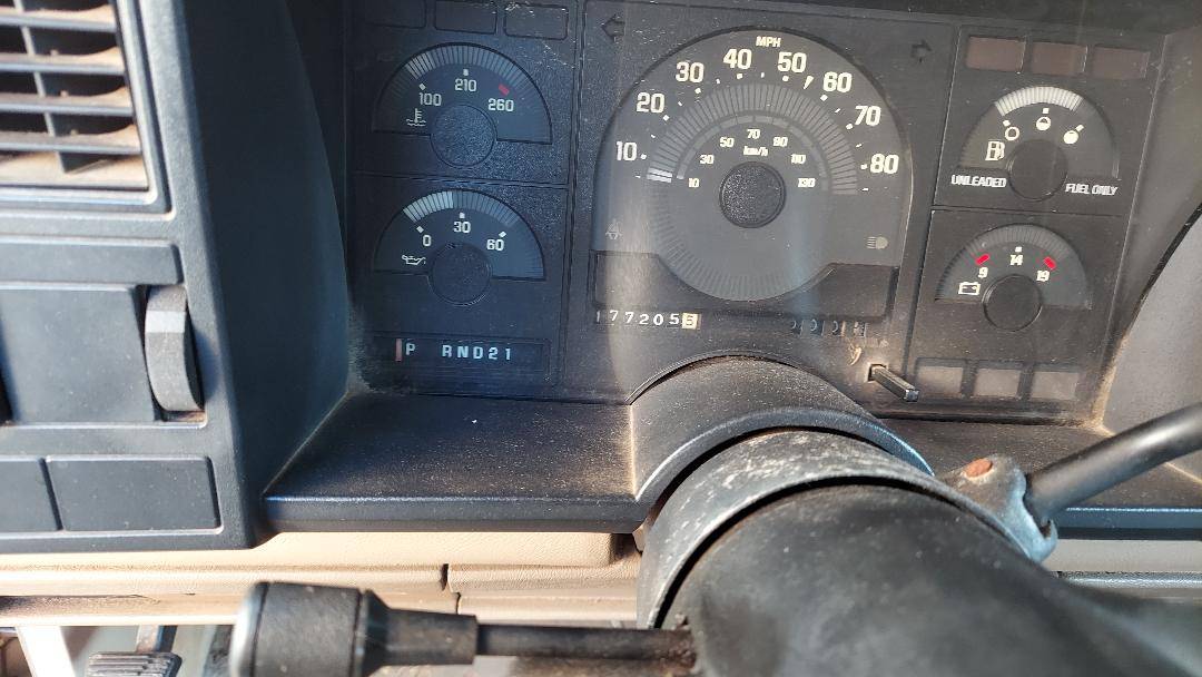 Chevrolet-gmt-400-1-ton-nominal-1988-custom-7