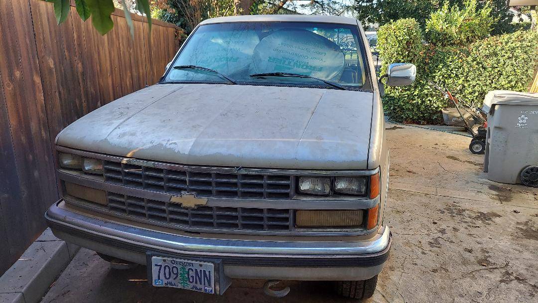 Chevrolet-gmt-400-1-ton-nominal-1988-custom