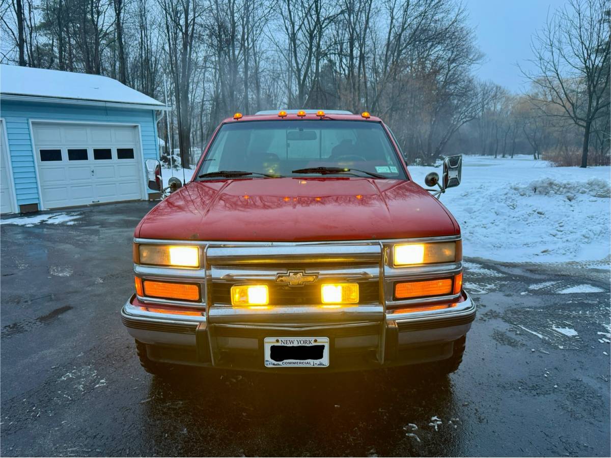 Chevrolet-gmt-400-1-ton-nominal-1994-red-3