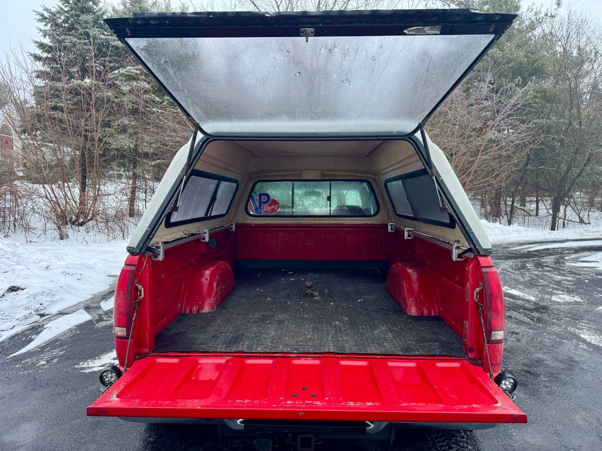 Chevrolet-gmt-400-1-ton-nominal-1994-red-5